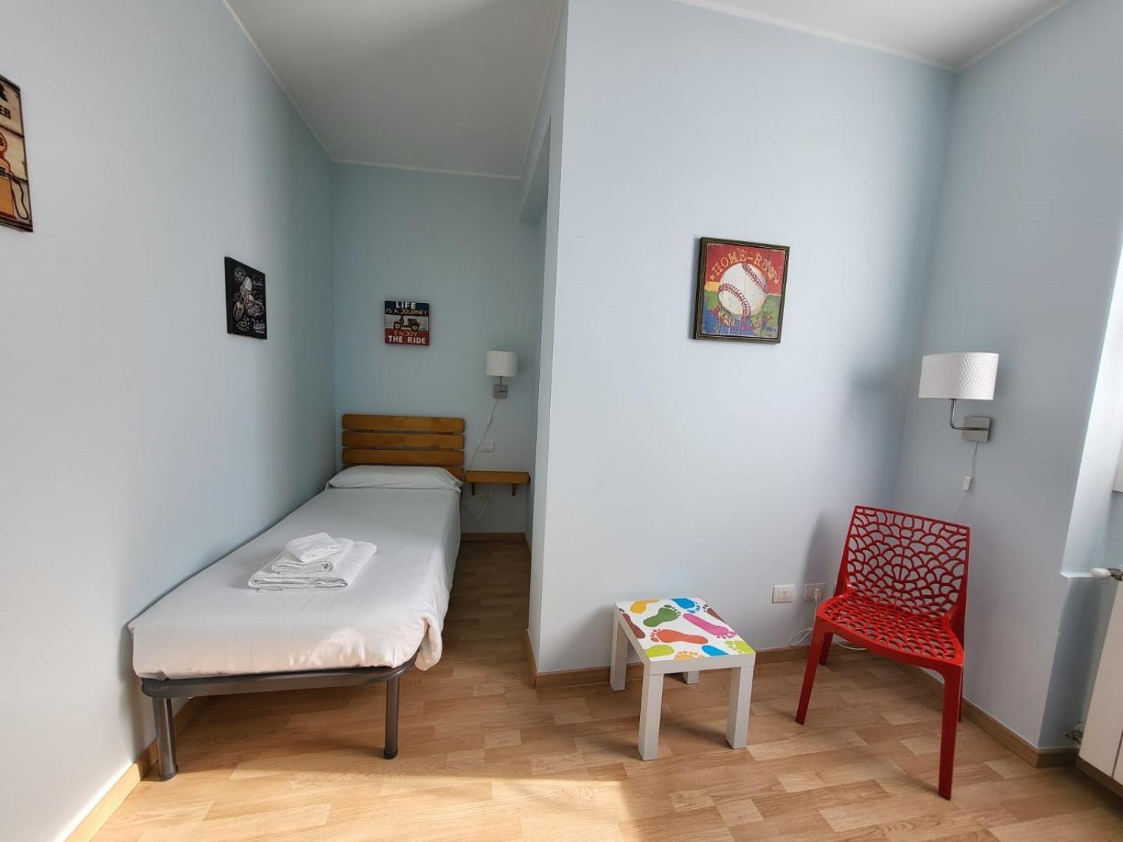 Red Apartment - Residenza Silvana Verbania Exteriér fotografie